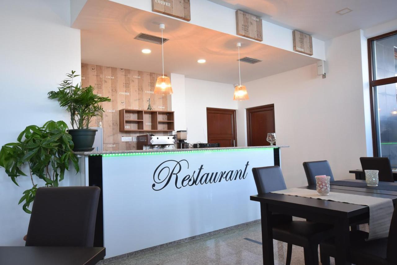 Hotel Vienna Herceg Novi Zewnętrze zdjęcie