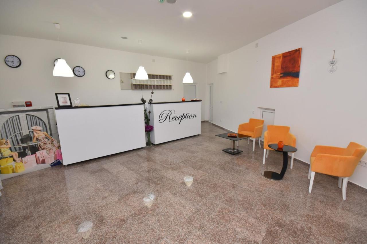 Hotel Vienna Herceg Novi Zewnętrze zdjęcie