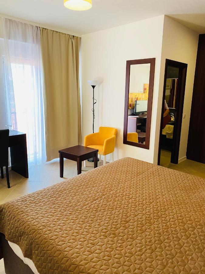 Hotel Vienna Herceg Novi Zewnętrze zdjęcie