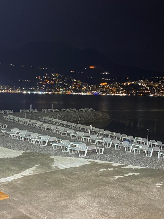 Hotel Vienna Herceg Novi Zewnętrze zdjęcie