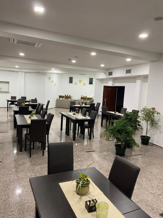 Hotel Vienna Herceg Novi Zewnętrze zdjęcie